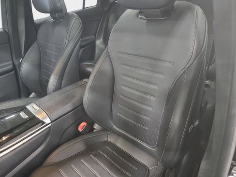 Used 2023 Mercedes-Benz GLC 300 image 21