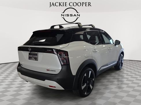 New 2026 Nissan Kicks SR w/ Cold Weather Package AWD/4WD image 5