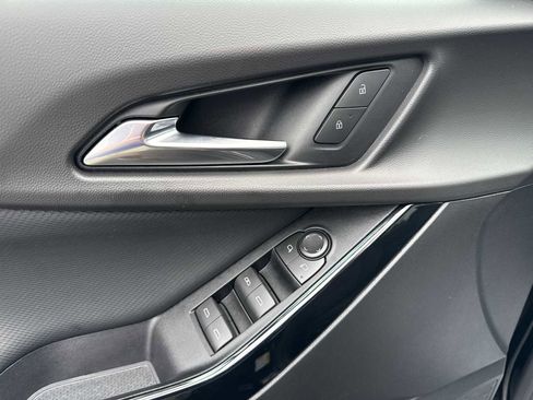Certified 2026 Chevrolet Equinox LT FWD image 14