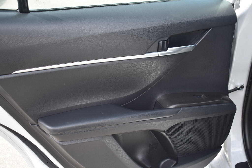 Used 2023 Toyota Camry SE FWD image 16