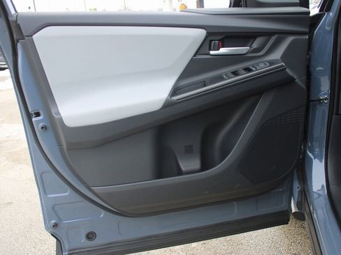 New 2026 Subaru Solterra Premium image 7