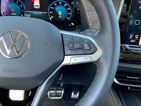 New 2025 Volkswagen Atlas SEL Premium R-Line image 19