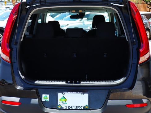 Used 2022 Kia Soul LX w/ Technology Package FWD image 25