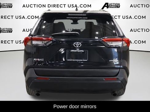 Used 2021 Toyota RAV4 LE image 6