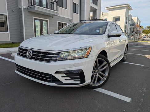 Used 2019 Volkswagen Passat 2.0T SE R-Line image 1