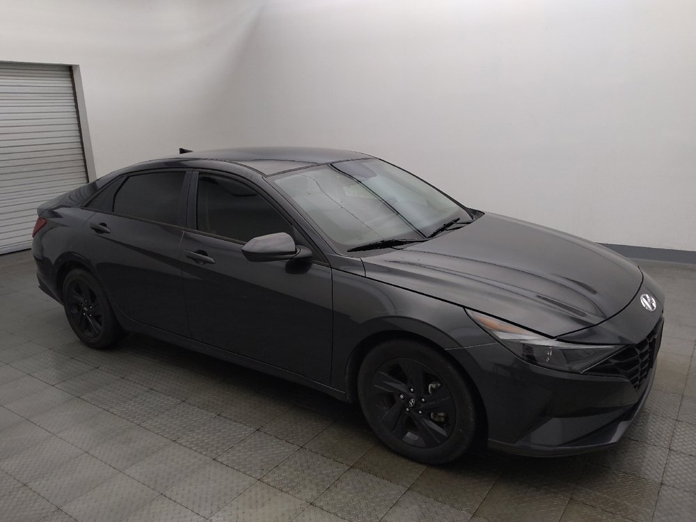 Used 2021 Hyundai Elantra SEL w/ Convenience Package FWD image 11