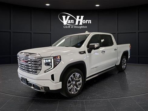 Used 2023 GMC Sierra 1500 Denali w/ Denali Reserve Package AWD/4WD image 3
