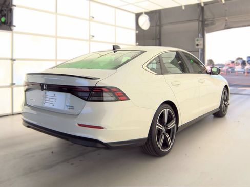 Used 2023 Honda Accord Sport image 5