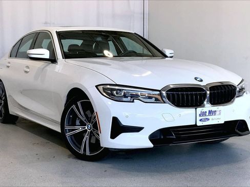 Used 2022 BMW 330i Sedan w/ Convenience Package RWD image 33