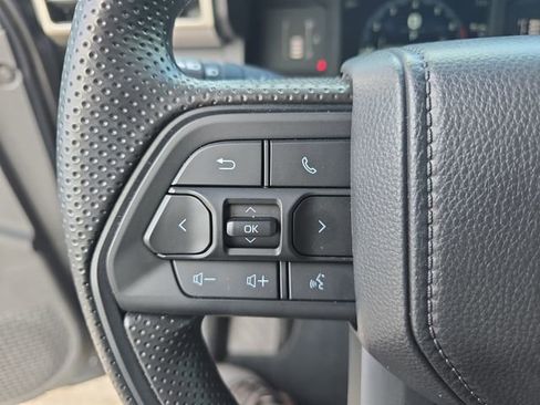 Used 2025 Toyota Tacoma SR5 image 15