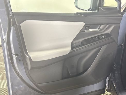New 2026 Subaru Solterra Premium image 10