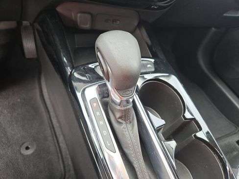 Used 2025 Chevrolet Trax LT FWD image 22