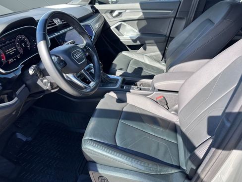 Used 2020 Audi Q3 2.0T Premium Plus w/ Premium Plus Package image 5