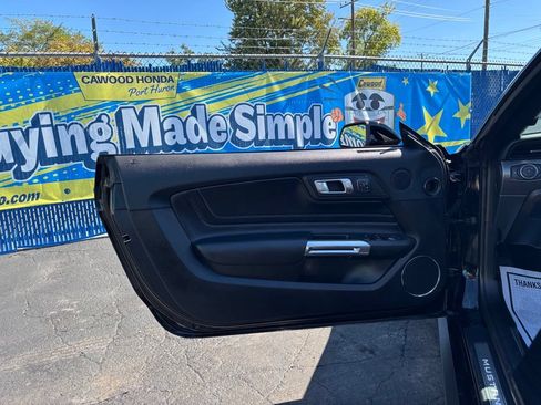 Used 2019 Ford Mustang GT Premium w/ GT Performance Package RWD image 13
