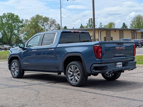 New 2026 GMC Sierra 1500 Denali w/ Denali Reserve Package AWD/4WD image 9