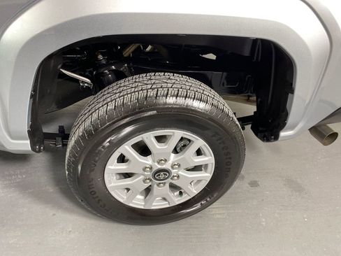 Certified 2025 Toyota Tacoma SR image 28