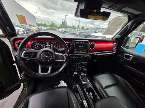 Used 2021 Jeep Wrangler Unlimited Rubicon w/ Uconnect 4C Nav & Sound Group image 12