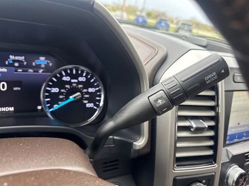 Used 2021 Ford F350 King Ranch w/ King Ranch Ultimate Package AWD/4WD image 35
