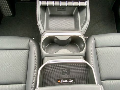 New 2026 GMC Terrain Denali w/ LPO, Black Badging Package image 45