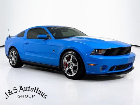 Used 2010 Ford Mustang GT RWD image 1