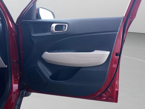 New 2026 Hyundai Venue SEL image 30