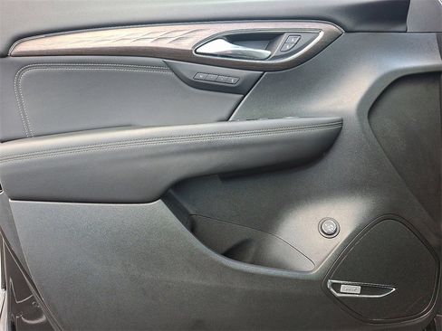 Used 2023 Buick Envision Avenir image 13