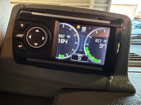 Used 2006 Dodge Ram 2500 Truck SLT image 13