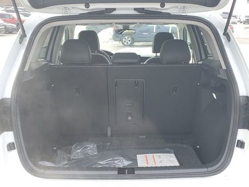 New 2026 Volkswagen Taos SE FWD image 7