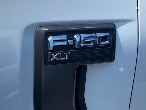 Certified 2022 Ford F150 XLT w/ Equipment Group 302A High image 17