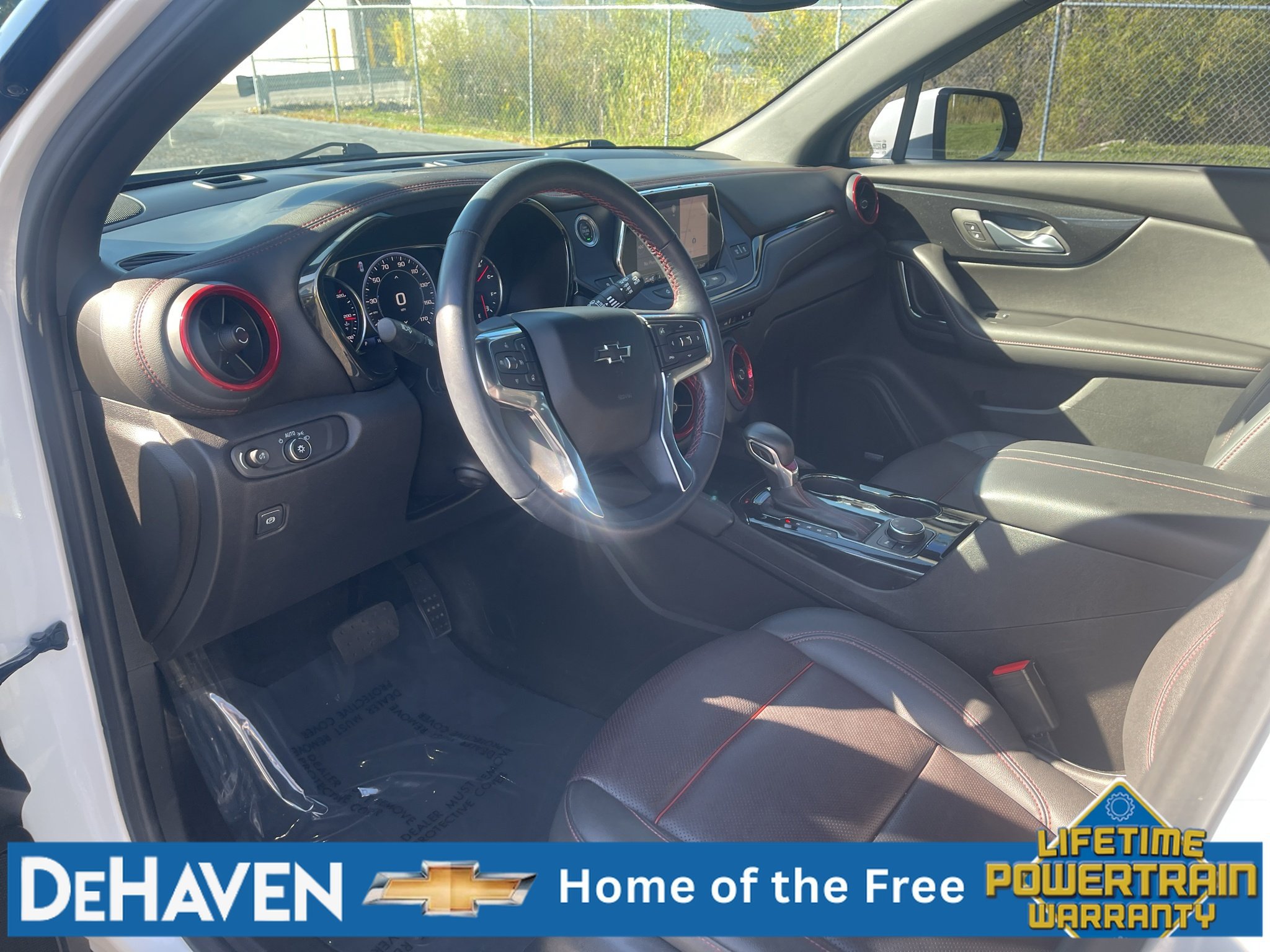 Used 2022 Chevrolet Blazer RS w/ Enhanced Convenience Package FWD image 11