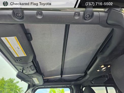 Used 2022 Jeep Wrangler Unlimited Sport image 9