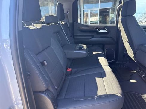 Used 2024 GMC Sierra 1500 Elevation image 26