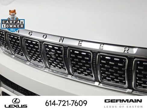 Used 2023 Jeep Grand Wagoneer Series III w/ HD Trailer Tow Package AWD/4WD image 15
