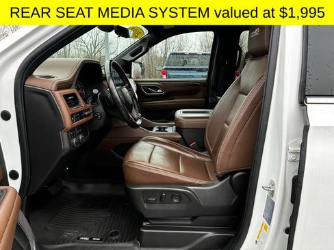 Used 2021 Chevrolet Suburban High Country image 3