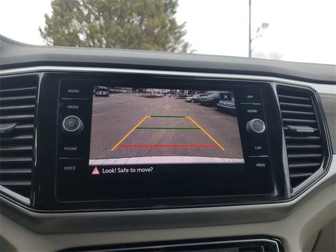 Certified 2023 Volkswagen Atlas SE image 23