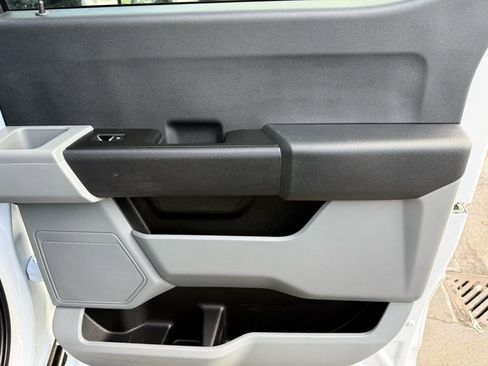 Used 2024 Ford F450 XL w/ XL Chrome Package image 25