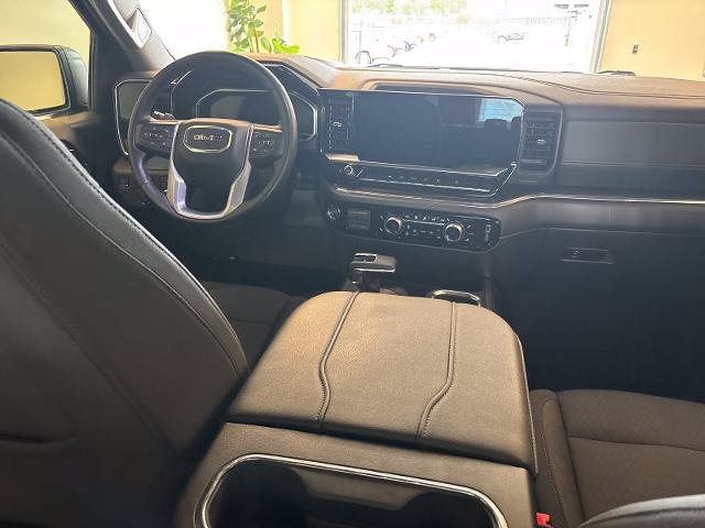 Used 2023 GMC Sierra 1500 Elevation AWD/4WD image 8