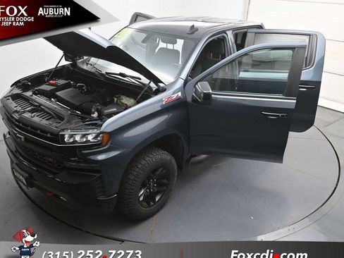 Used 2020 Chevrolet Silverado 1500 LT Trail Boss AWD/4WD image 37