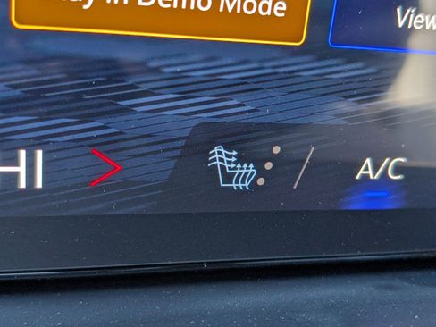 New 2026 Chevrolet Suburban Z71 w/ Comfort Package image 28