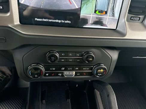 Used 2025 Ford Bronco Outer Banks w/ Sasquatch Package AWD/4WD image 27