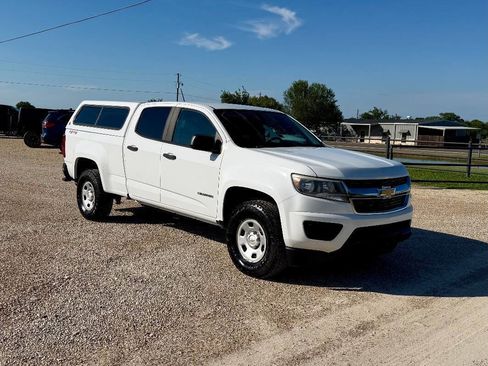 Used 2019 Chevrolet Colorado W/T w/ WT Convenience Package AWD/4WD image 3