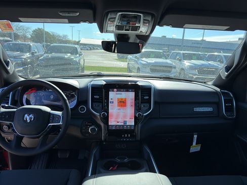 New 2026 RAM 1500 Big Horn AWD/4WD image 30