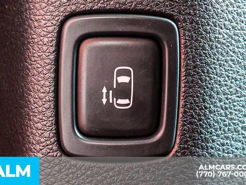 Used 2025 Kia Carnival SX w/ SX Dark Edition Package FWD image 56