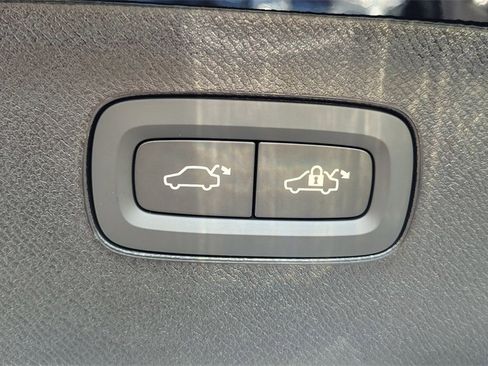 New 2026 Volvo XC90 B6 Plus image 34