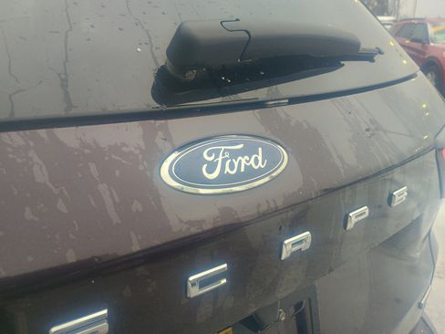 Used 2023 Ford Escape ST-Line w/ Equipment Group 301A image 9