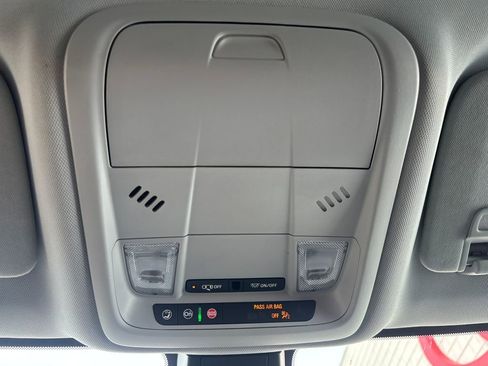 Used 2022 Chevrolet Blazer LT w/ LPO, Sport Package image 17