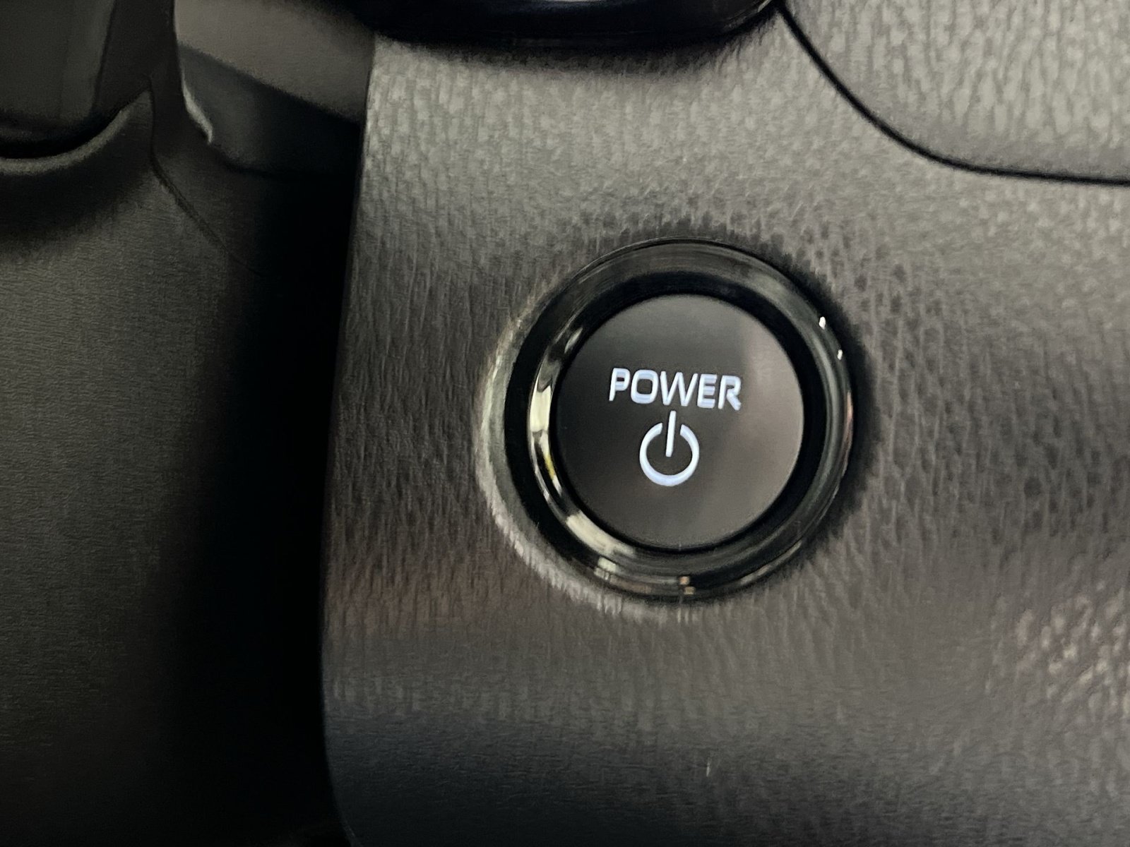 Used 2025 Toyota Camry LE w/ Convenience Package FWD image 34