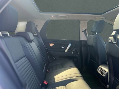 Used 2025 Land Rover Discovery Sport S image 19