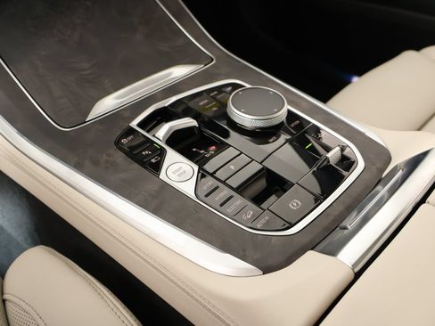 New 2026 BMW X5 xDrive50e AWD/4WD image 8