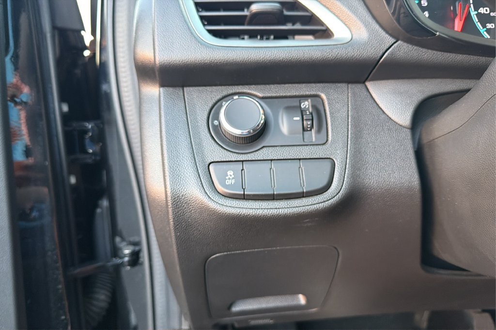 Used 2021 Chevrolet Spark LS FWD image 28